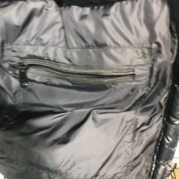 North Face Black Puffer Jacket - Picture 10 of 16